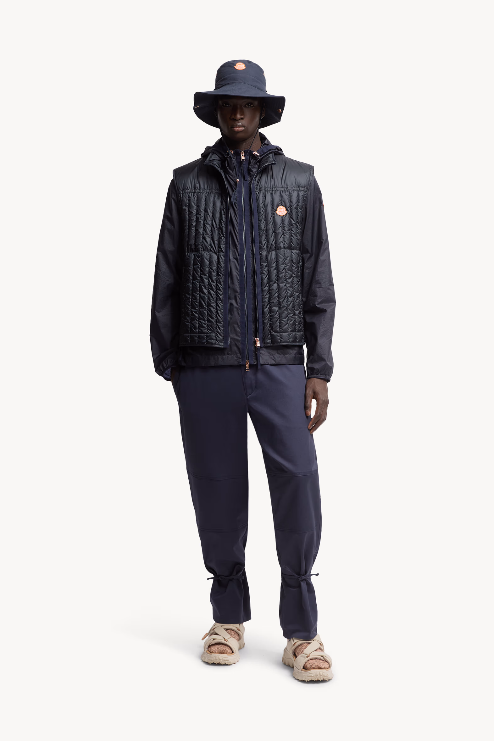 Pantalon en gabardine de coton Moncler x Gilga Farm Designed by Donald Glover Hommes Bleu marine Moncler 0